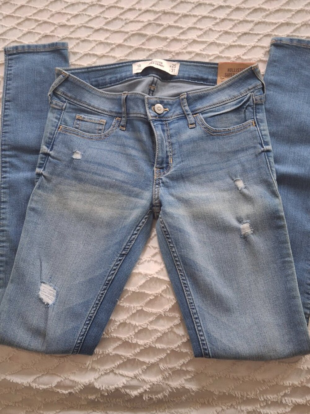 Hollister Super Skinny Jeans NWOT 1R W25 L31